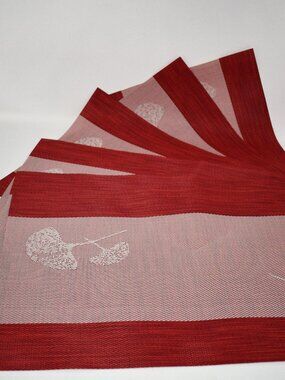 DEERYARD 6 Woven Placemats 17.5"x11.8" PVC PET Heat Resistant Eco-Friendly, Red